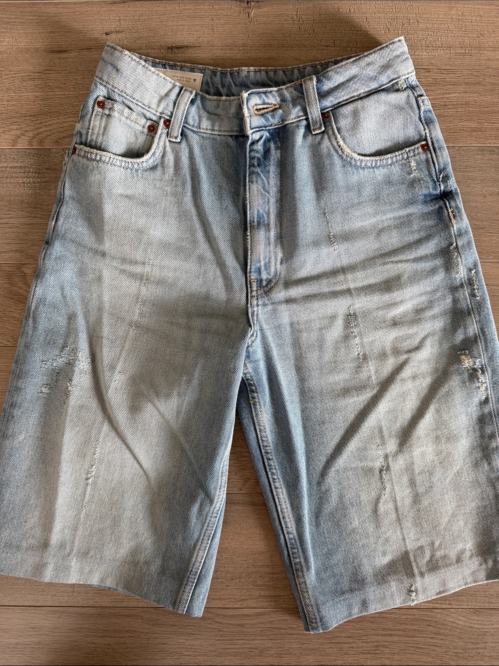 Zara women’s shorts/jorts NWOT size 0